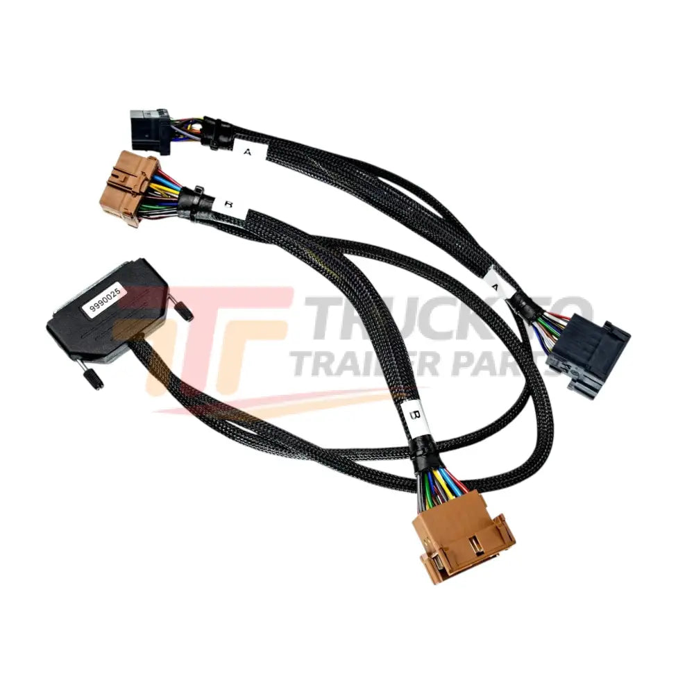 9990025 Genuine Mack Adapter - Truck To Trailer