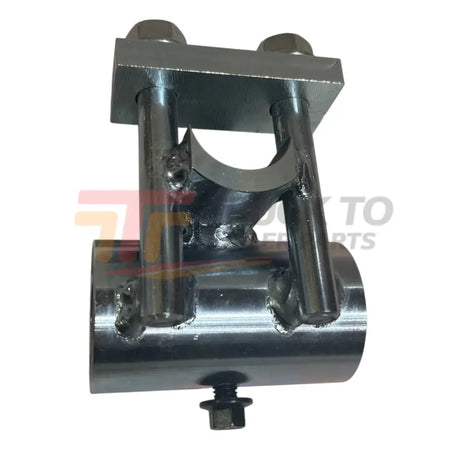 9996896 Genuine Mack Retainer - Retainer