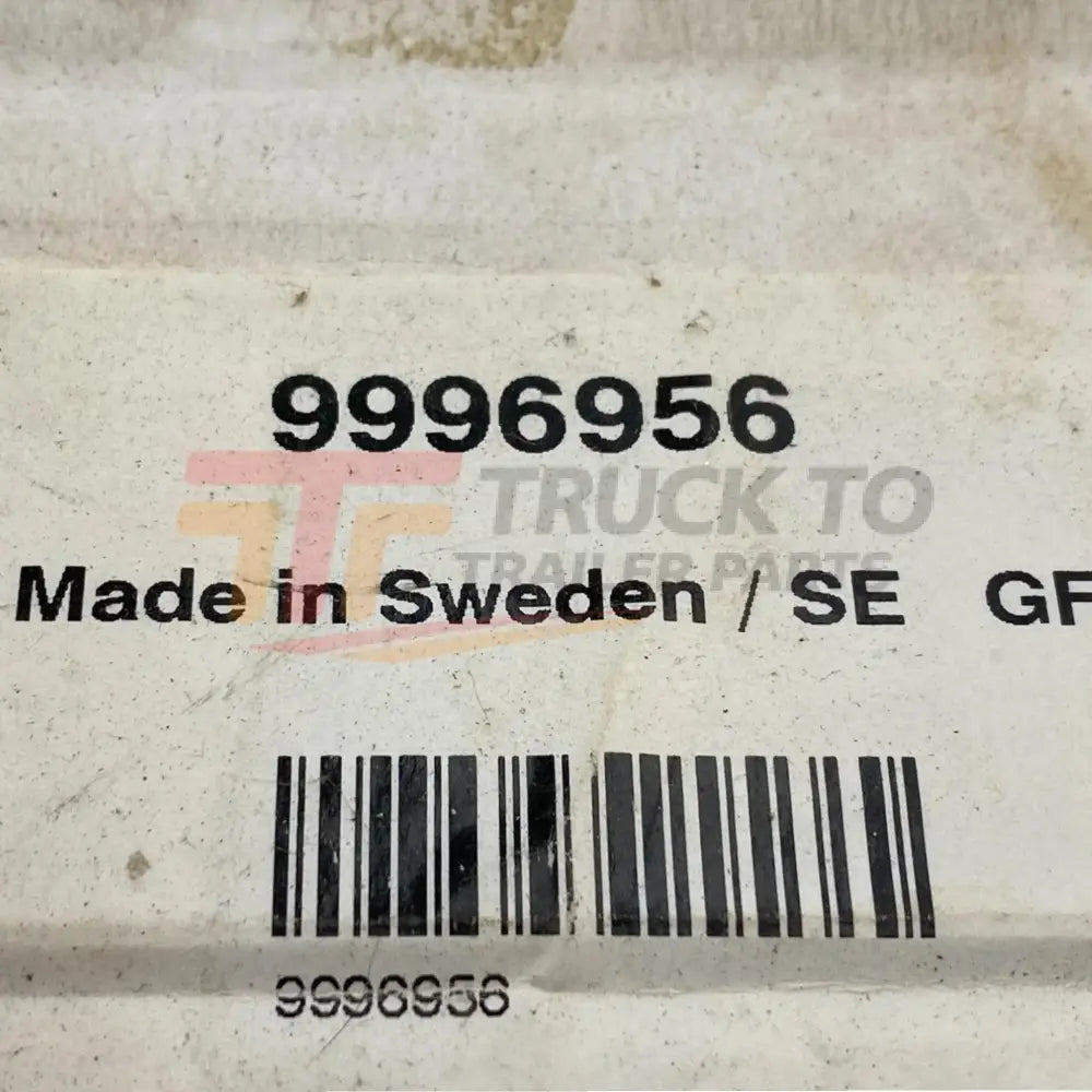 9996956 Genuine Volvo Crankshaft Tool And Adapter - Truck To Trailer