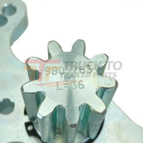 9996956 Genuine Volvo Crankshaft Tool And Adapter - Truck To Trailer