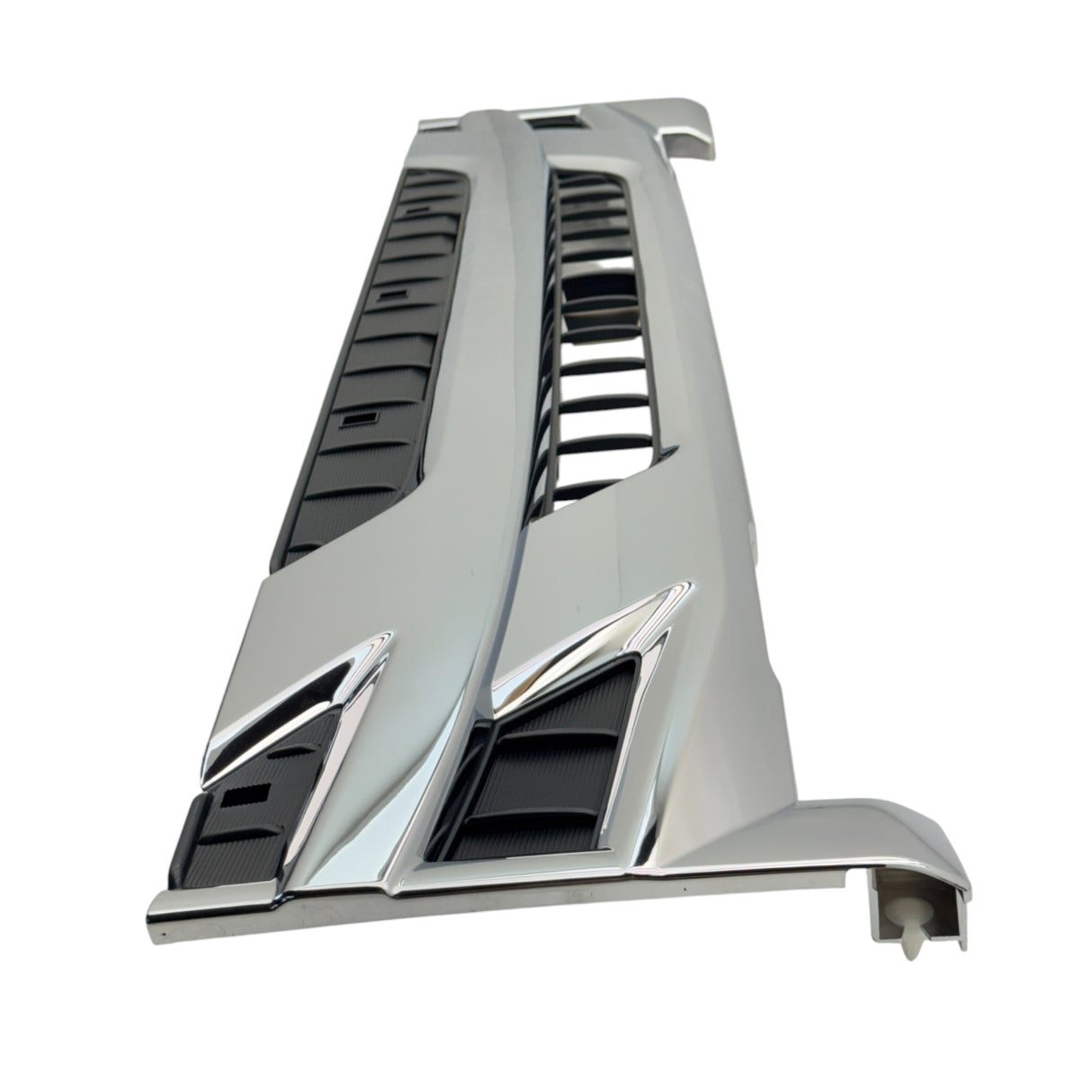 98241071 Genuine Isuzu Grille Radiator Chrome