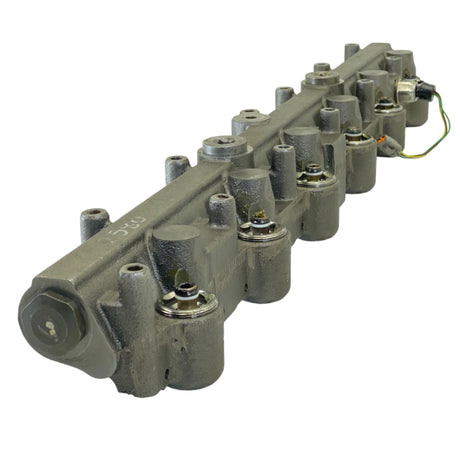 1832476C96 Genuine International Oil High Pressure Manifold - Truck To Trailer