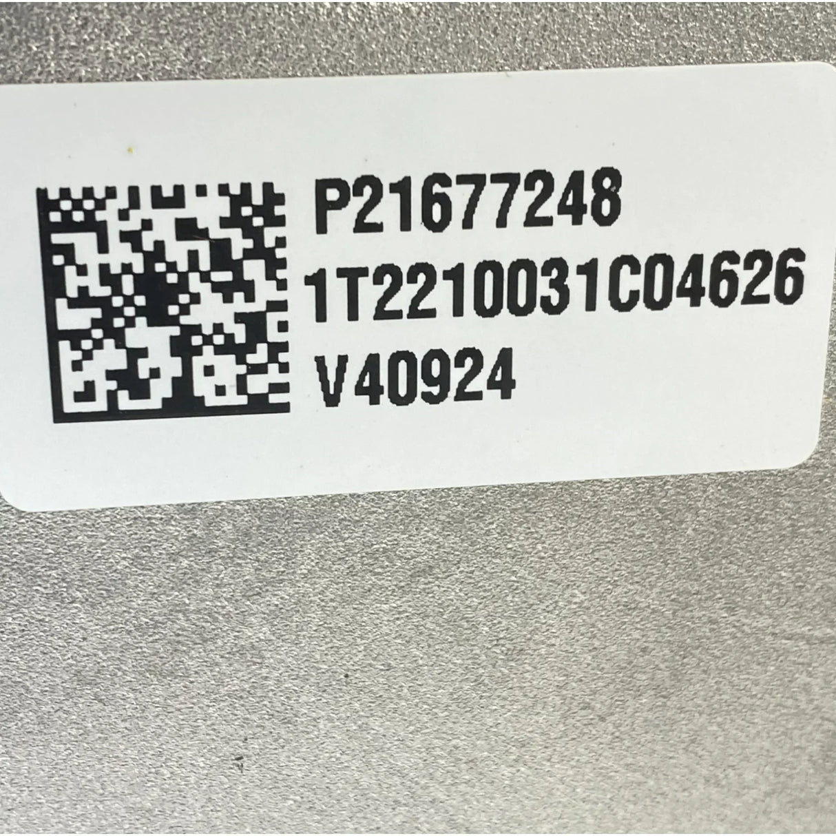 21545620 Genuine Volvo Oil Cooler Cover - Truck To Trailer