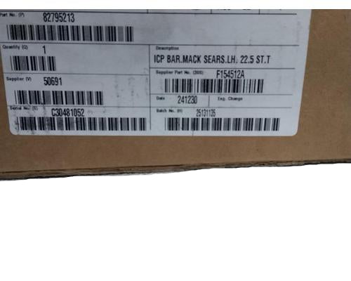82795213 Genuine Mack Seat Belt