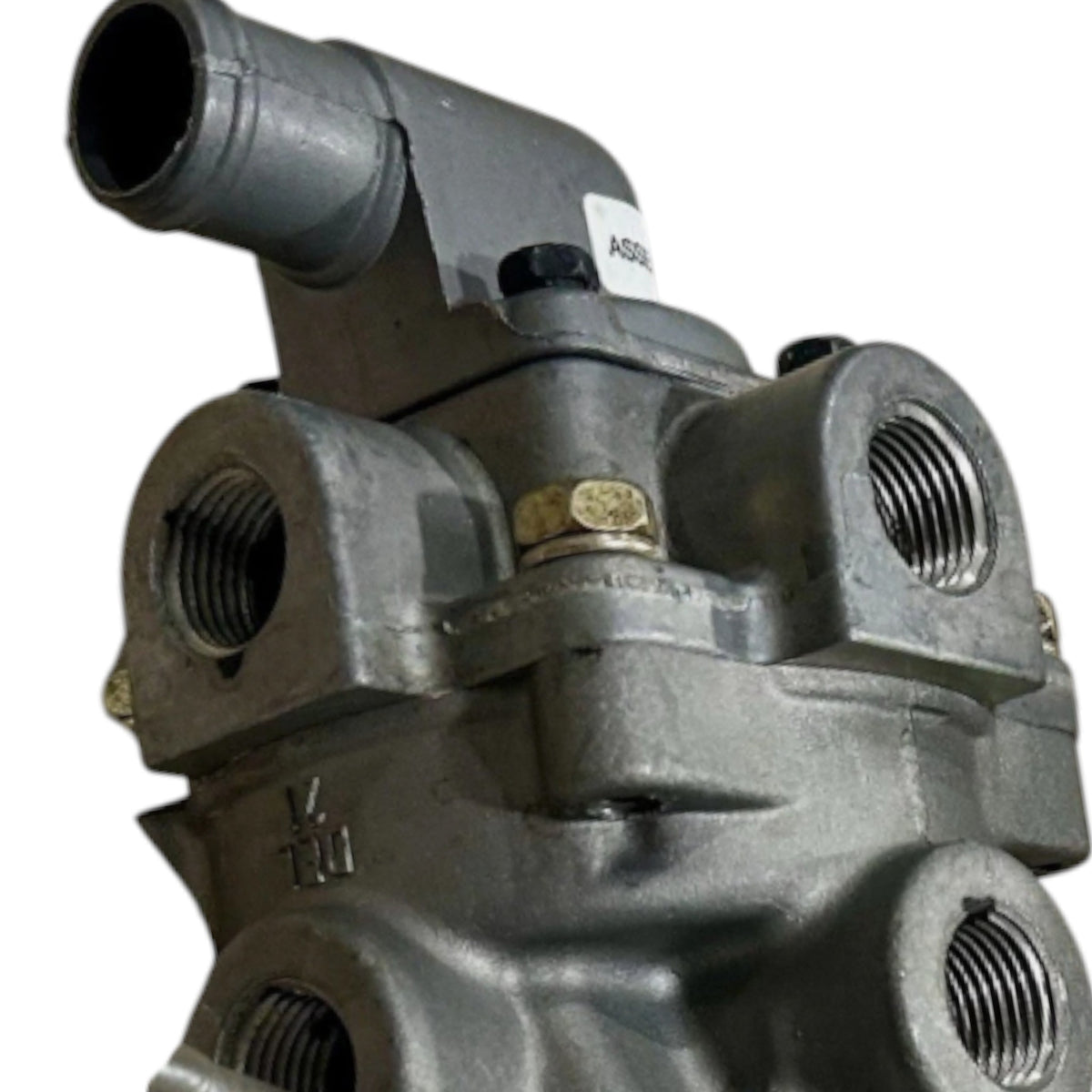 3676086 CAT Valve Group-Control – Truck To Trailer
