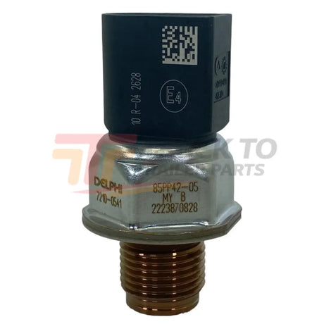 A0101538228 Genuine Detroit Diesel Fuel Rail Pressure Sensor - Truck To Trailer