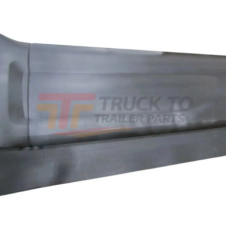 A33-6028-20101885R Genuine Peterbilt Right Side Tank Fairing - Truck To Trailer