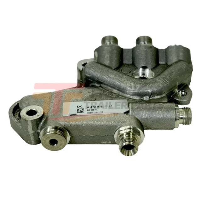 A4720781044 Genuine Detroit Diesel High Pressure Fuel Flange - Truck To Trailer