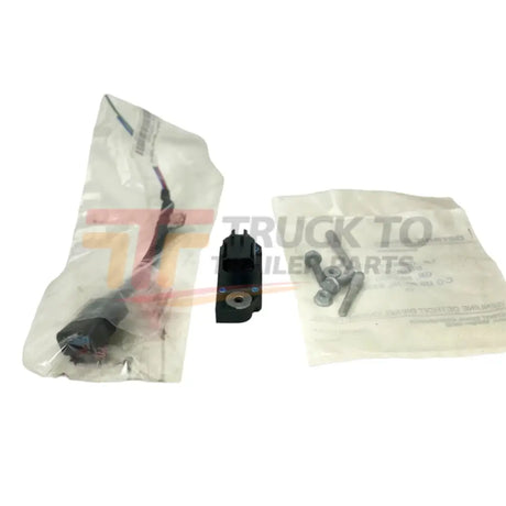 DDE23539638 Genuine Detroit Diesel Delta Pressure Sensor - Truck To Trailer