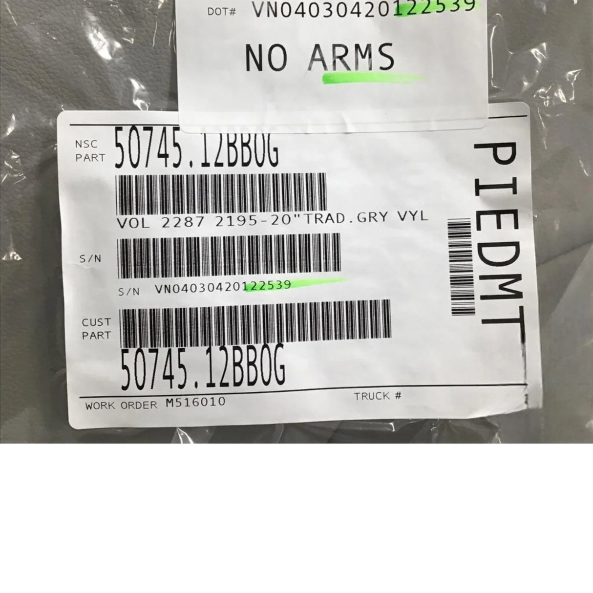 85136906 Genuine Mack Seat - Truck To Trailer