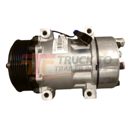 FLT4667Q International A/C Compressor - Truck To Trailer