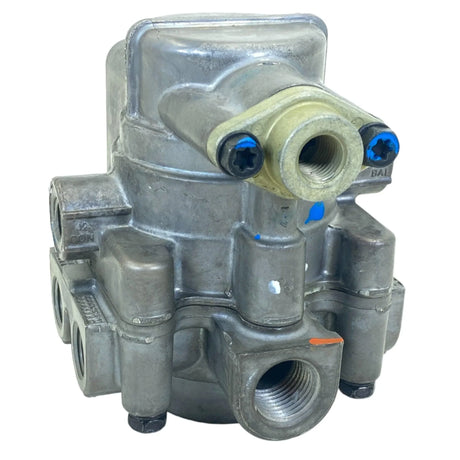 K021562BXW Genuine Paccar Spring Air Brake Valve SR-7 - Truck To Trailer