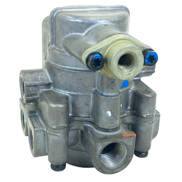 K021562BXW Genuine Paccar Spring Air Brake Valve SR-7 - Truck To Trailer