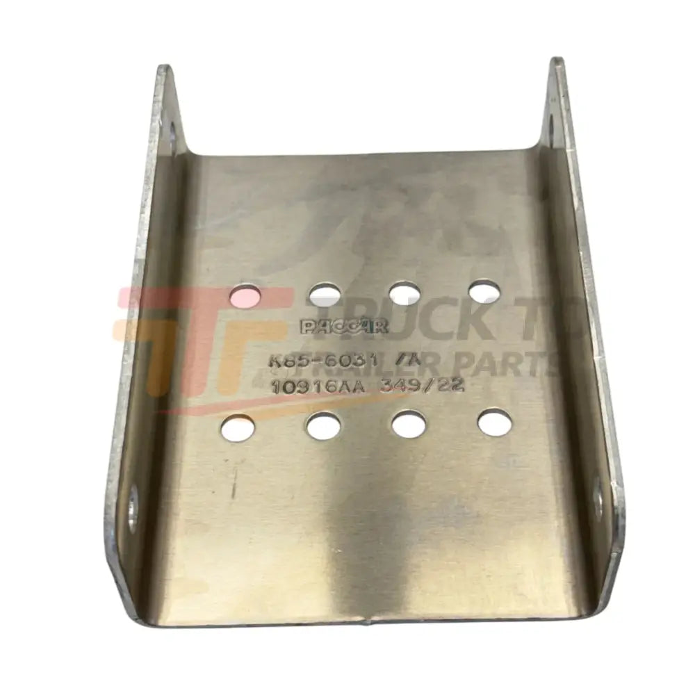 K85-6031 Genuine Peterbilt Fuel Tank Step Support - Truck To Trailer