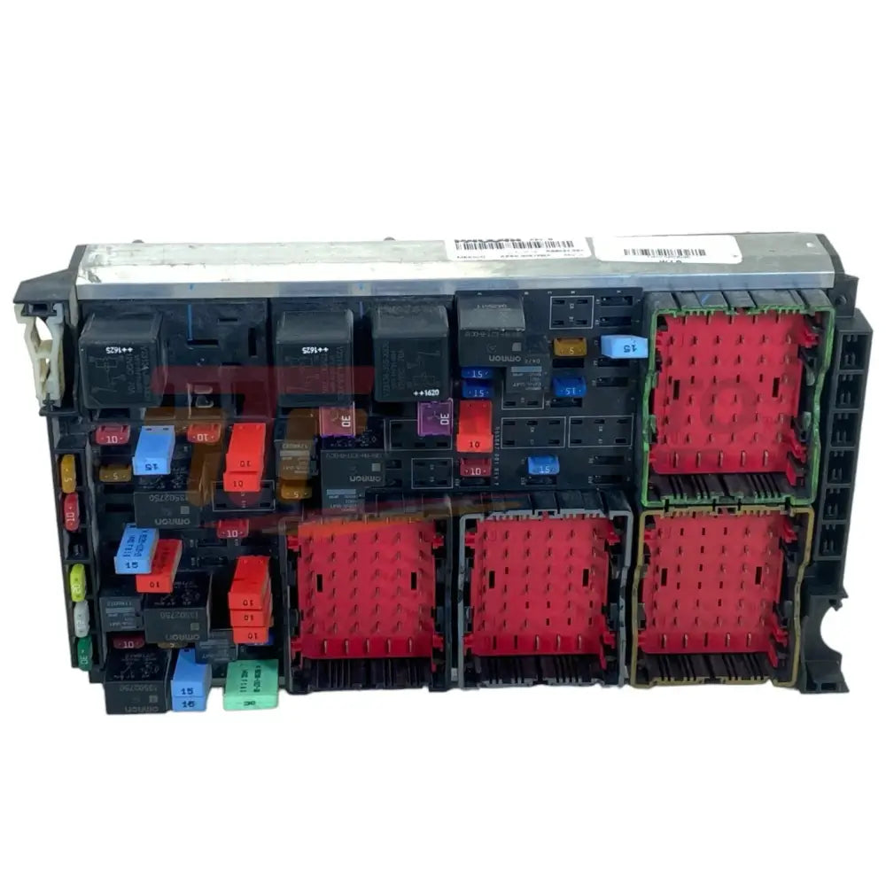 P27-1147-0401 Genuine Paccar Power Distribution Center Fuse Box - Truck To Trailer