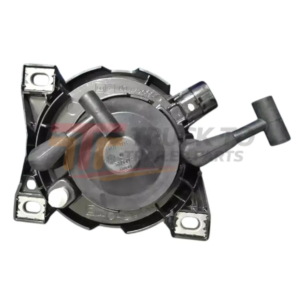 P54-1062-100 Genuine Peterbilt Fog Light - Truck To Trailer