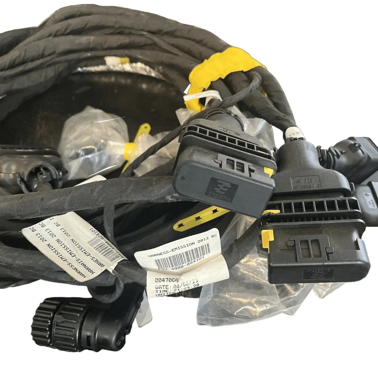 P92-4998-804101 Genuine Paccar Emission Harness B-Cab - Truck To Trailer