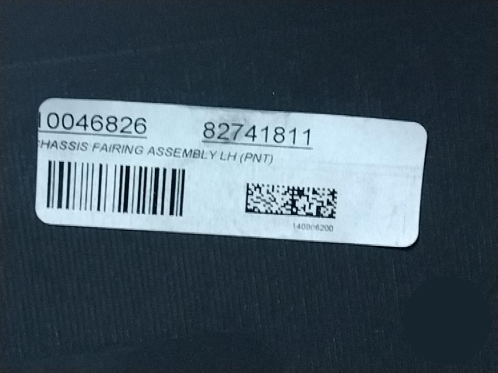 82741811 Genuine Mack Chassis Fairing Left