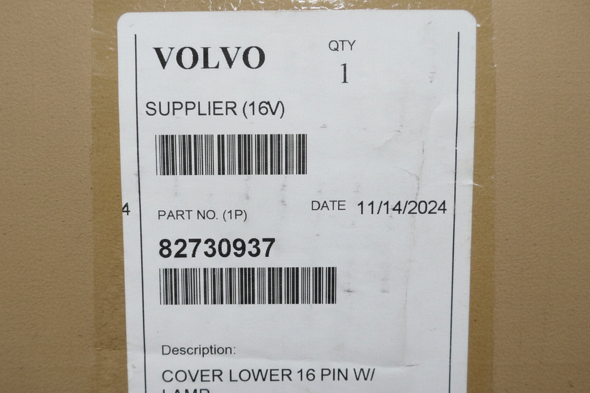 82730937 Genuine Mack Cover
