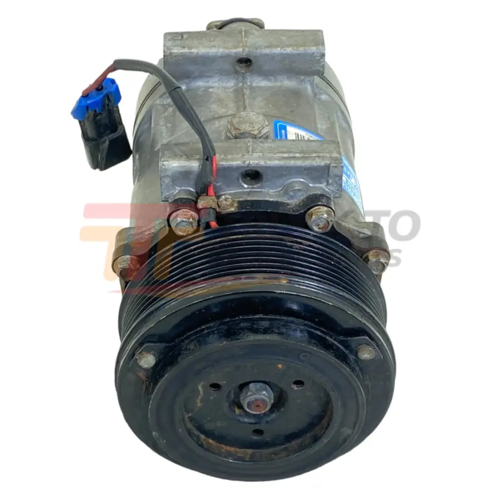QP7H15 Genuine International A/C Compressor - Truck To Trailer
