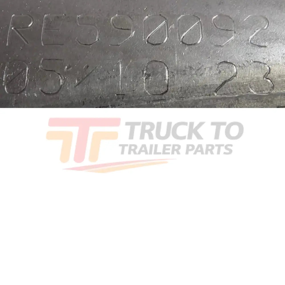 RE590092 JOHN DEERE FLEXIBLE ELBOW EXHAUST PIPE - Truck To Trailer