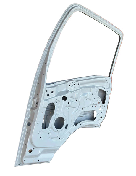 8-98260605-1 Genuine Isuzu Right Side Door Assembly - Truck To Trailer