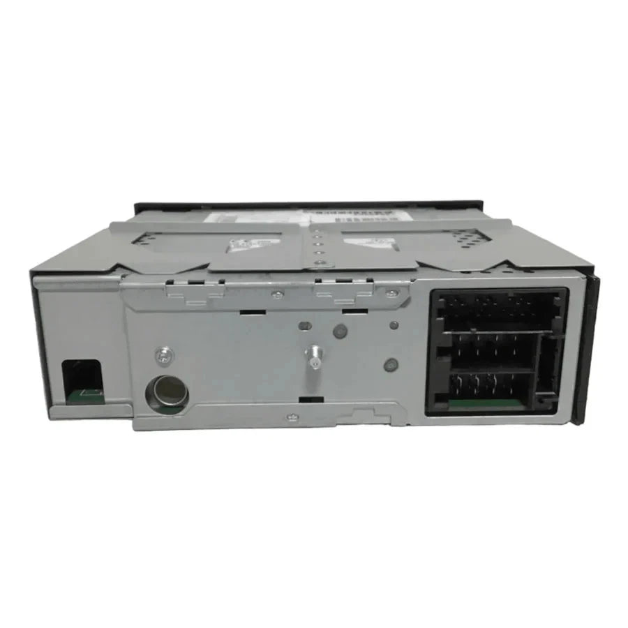 20928232 Genuine Volvo Radio With Tape And/Or Cd Player 12V