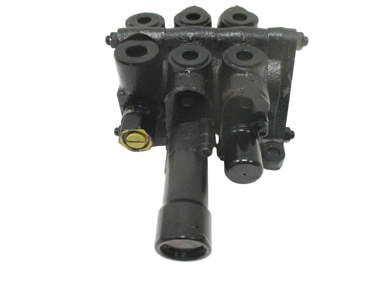 70726-61114 Kubota Valve Assembly