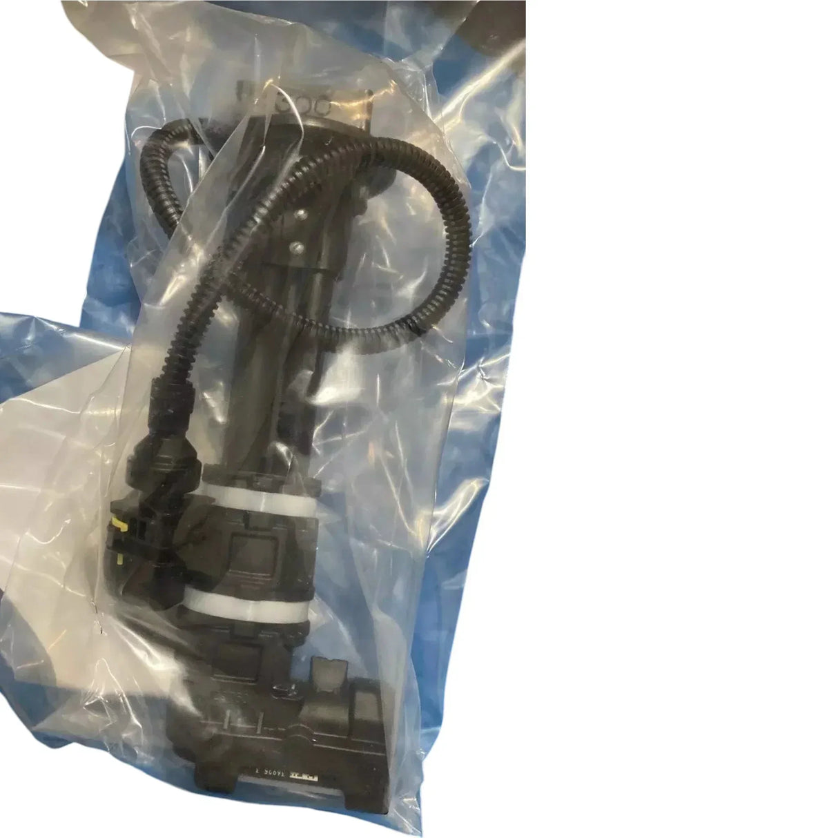 Q216171002K1T Genuine Paccar Def Sensor - Truck To Trailer