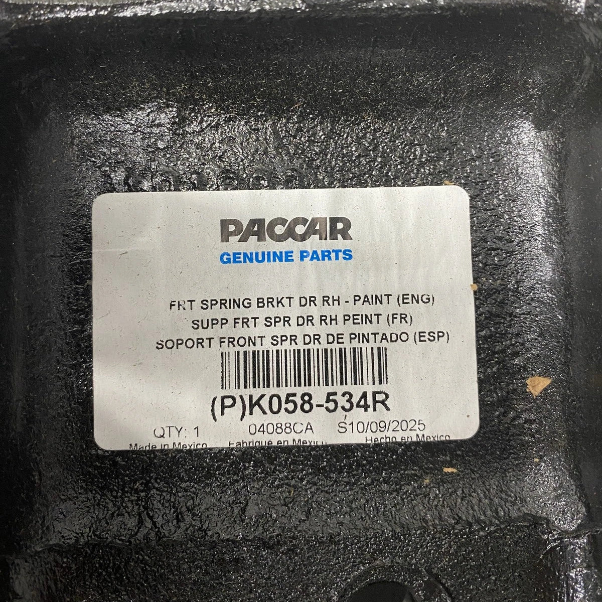 K058-534R Genuine Paccar Front Spring Drive Bracket
