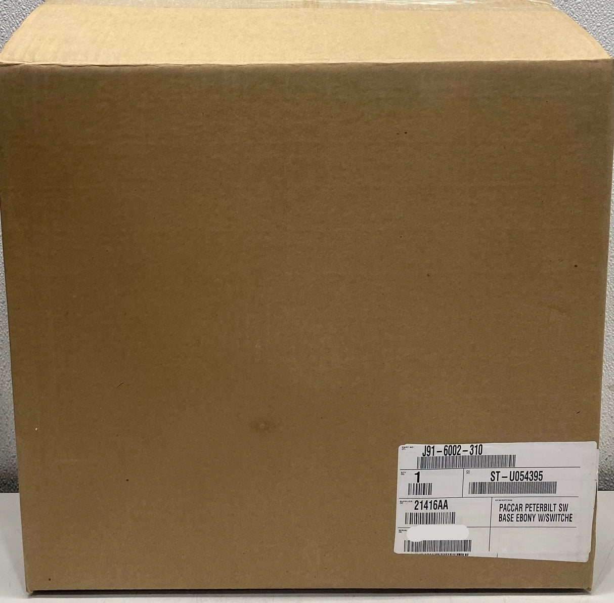 J91-6002-310 Genuine Paccar Steering Wheel Assembly
