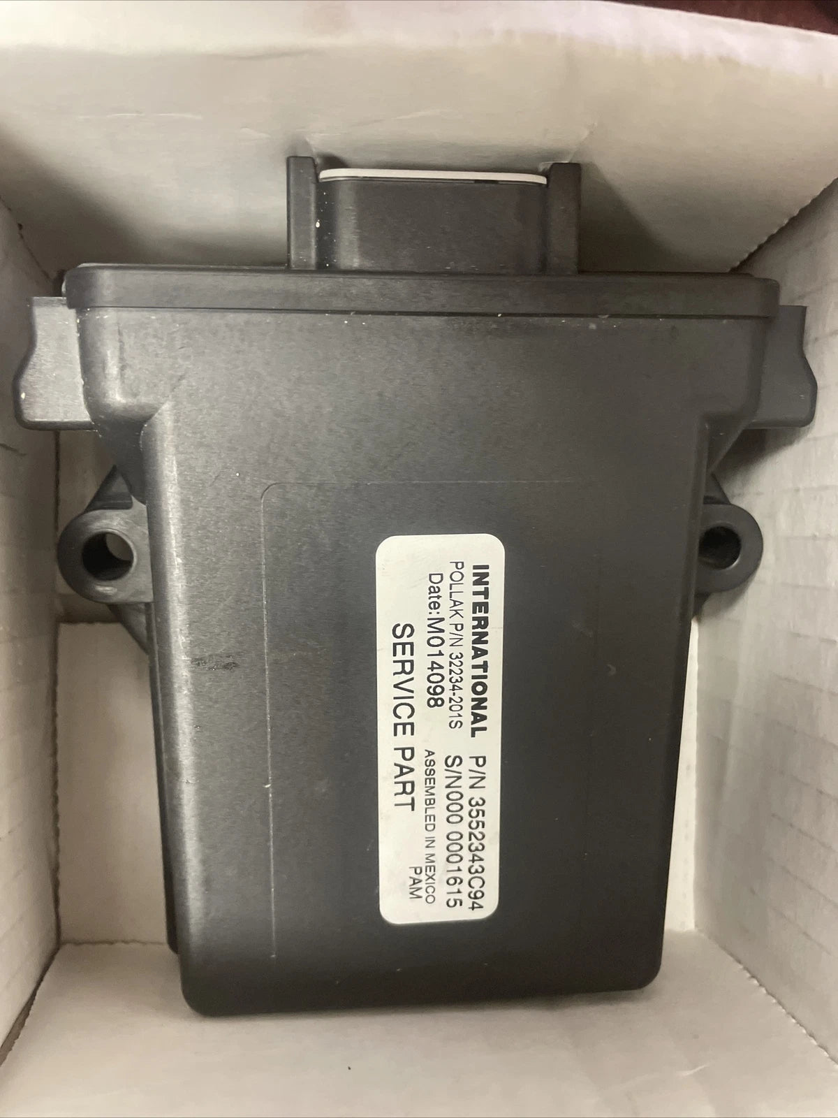 3552343C94 Genuine International Module – Truck To Trailer