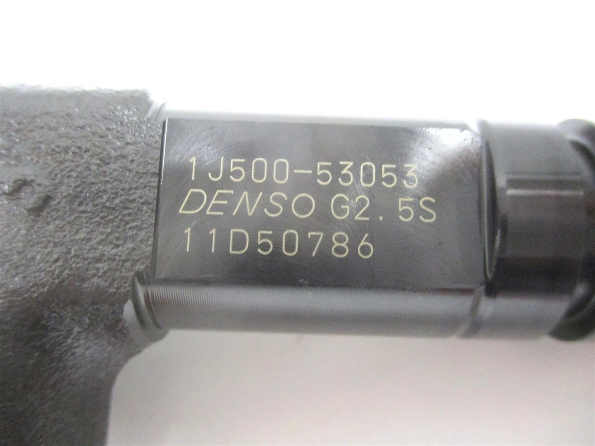 1J500-53052 Kubota Rail Injector