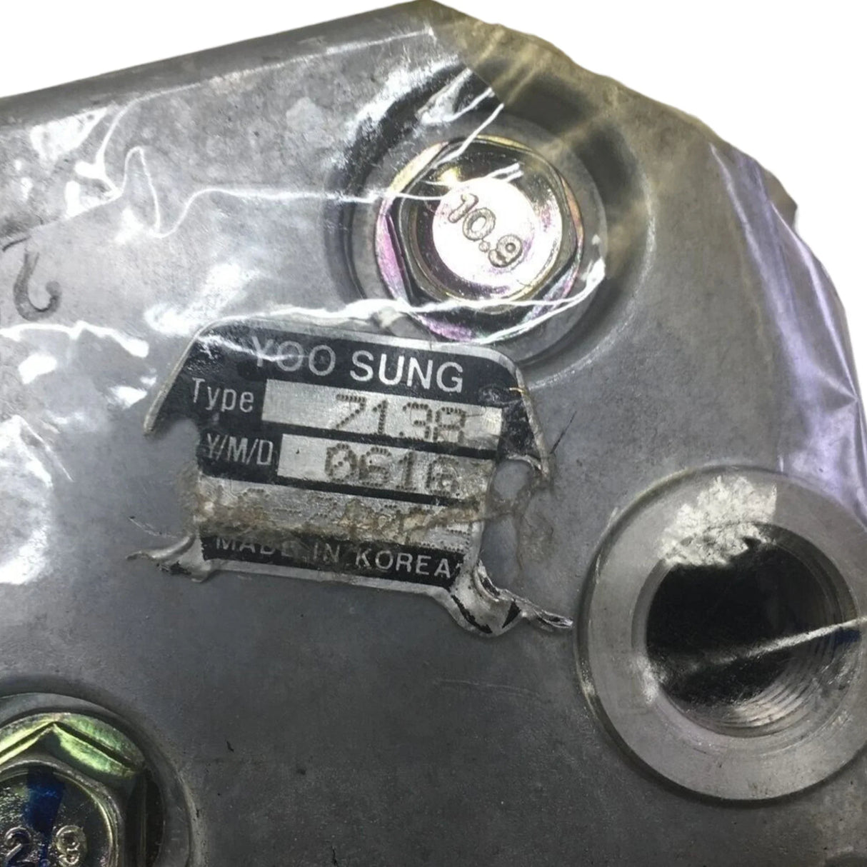 165-472-0004 Genuine International Twin Air Compressor - Truck To Trailer