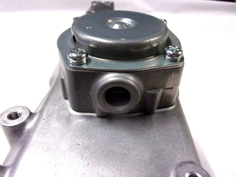 1J801-14500 Kubota Cylinder Head Cover - Truck To Trailer