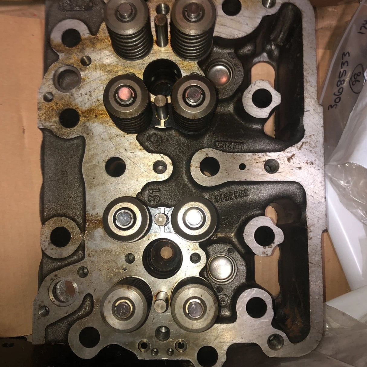 3081227 Genuine Cummins Cylinder Head