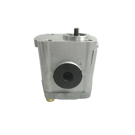 67980-36100 Kubota Hydraulic Pump - Truck To Trailer