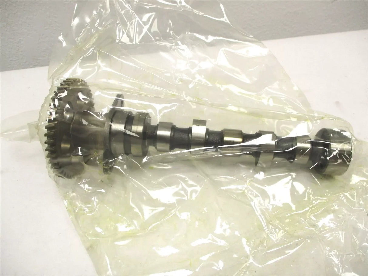 1J952-16120 Kubota Camshaft - Truck To Trailer