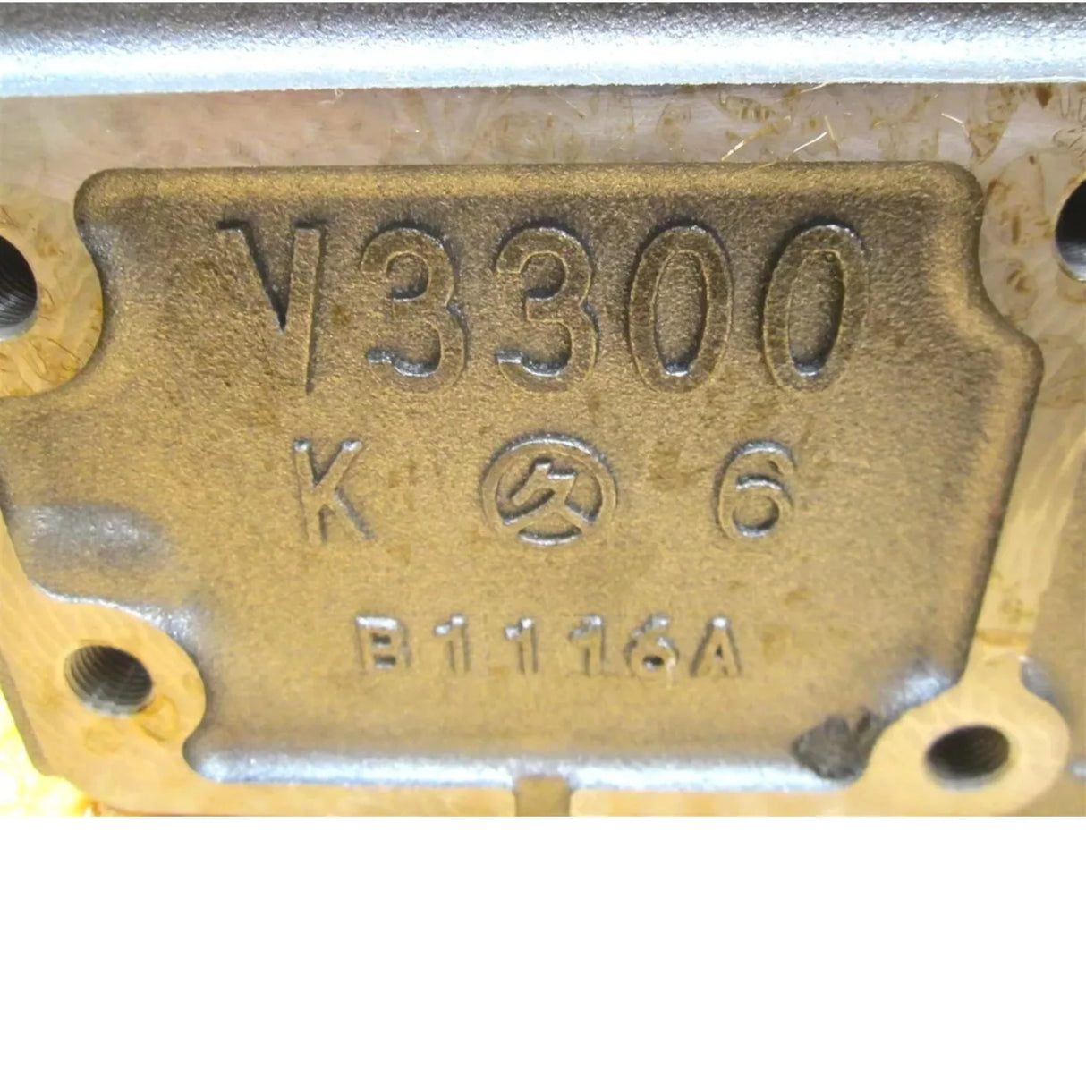 1J438-01120 Kubota Cramkcase V3300 - Truck To Trailer