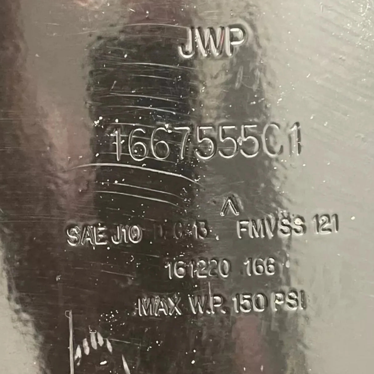 1667555C1 International Air Brake Pressure Tank - Truck To Trailer