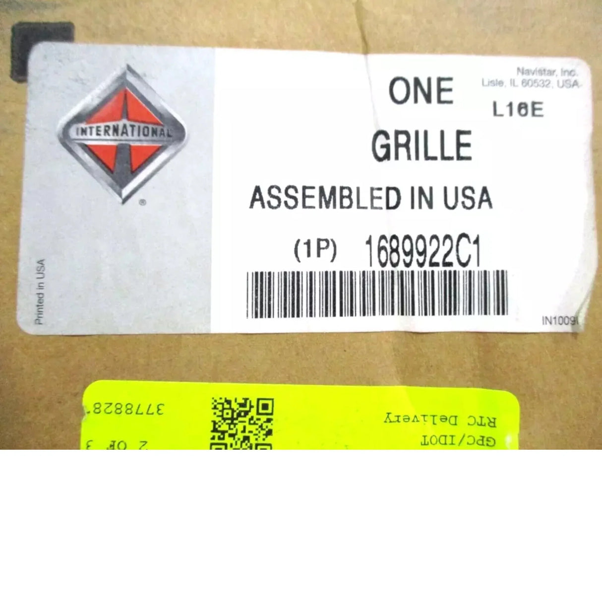 1689922C1 International Grille Assembly Upper - Truck To Trailer