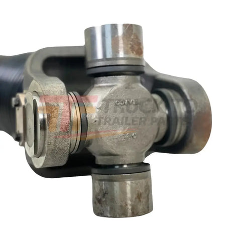 SPL170IA Genuine Freightliner Driveshaft Inter Axle - Truck To Trailer