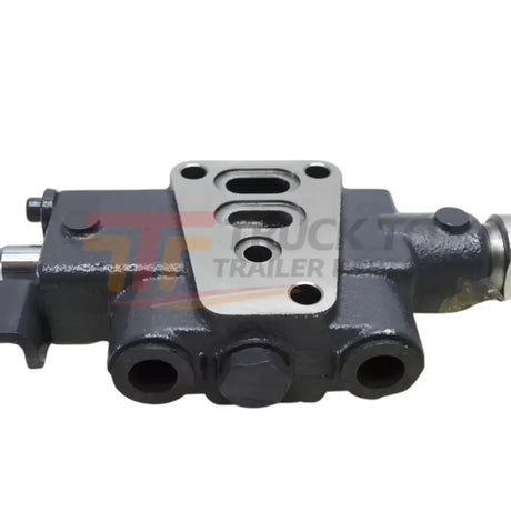 TD060-98171 Kubota Assy Valve Aux - Truck To Trailer