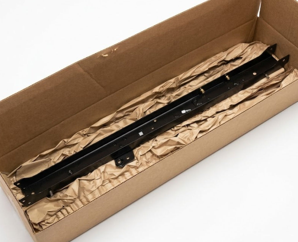 RC062001 Genuine Paccar Covering Left Ent