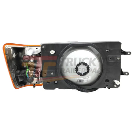 VG 83601-3205 Genuine Volvo Lamp - Truck To Trailer