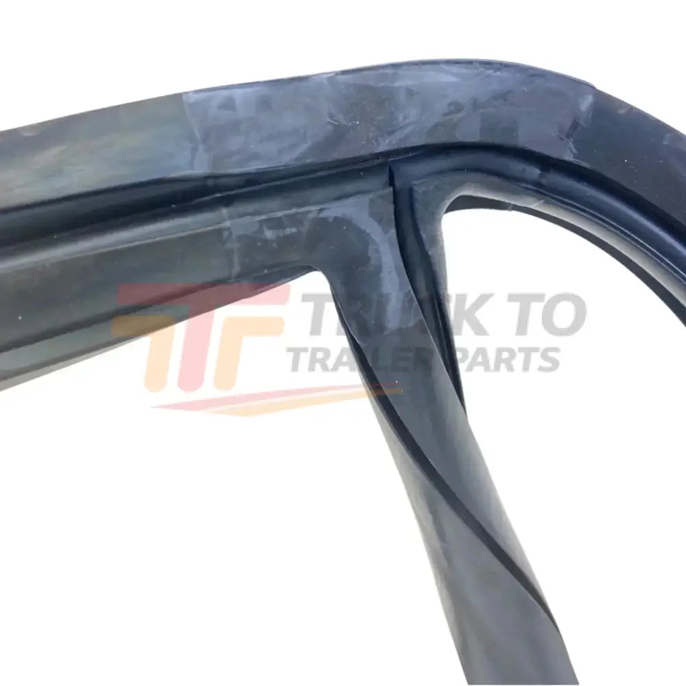 RFA18-66173-000 Gennuine Freightliner Windshield Seal Kit - Truck To Trailer