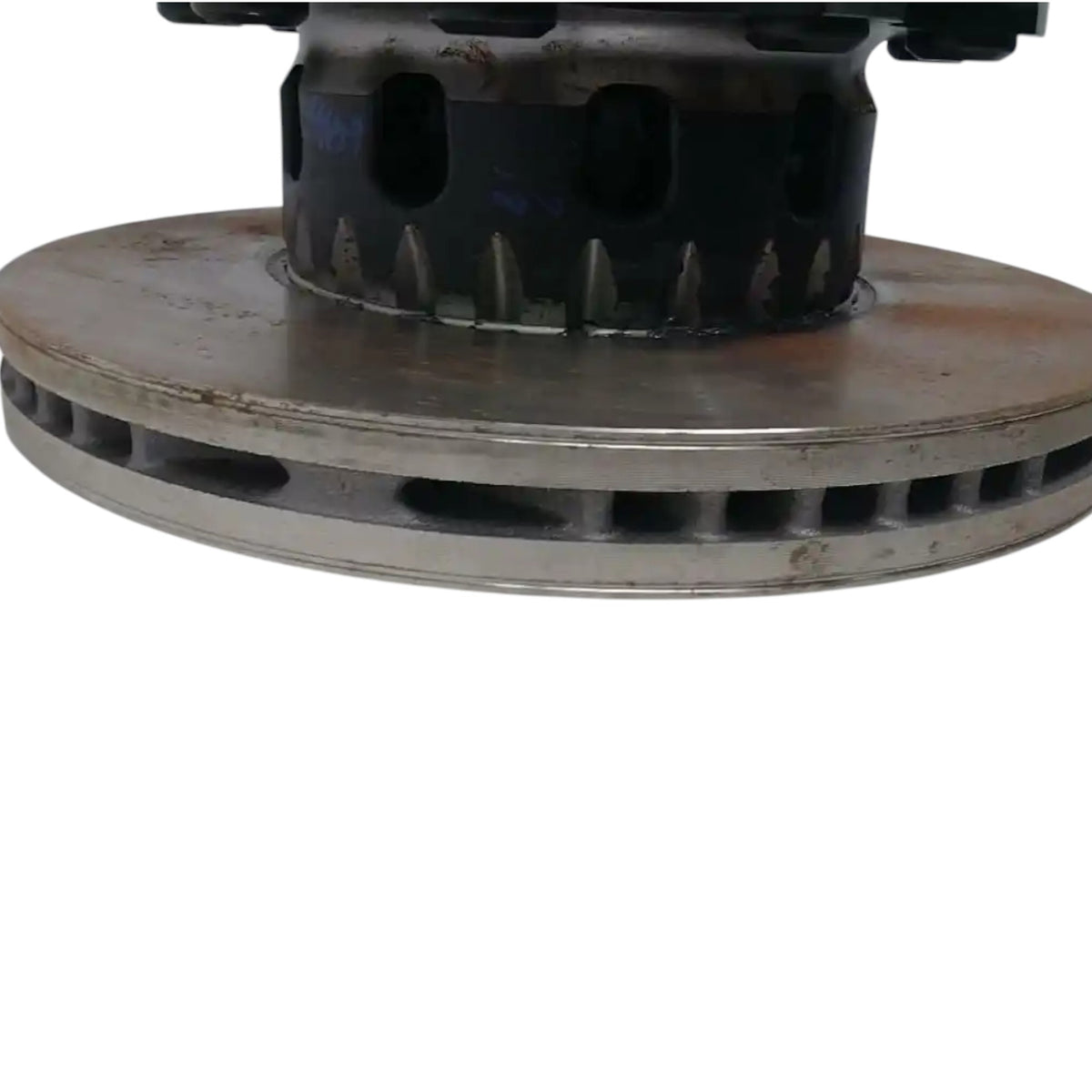 23716186 Genuine Mack Hub – Truck To Trailer