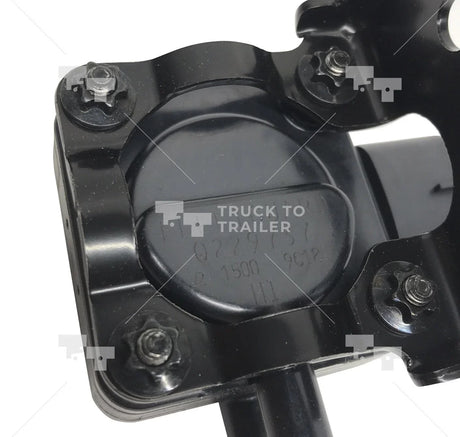 4954478 Genuine Cummins Sensor Pressure - Truck To Trailer